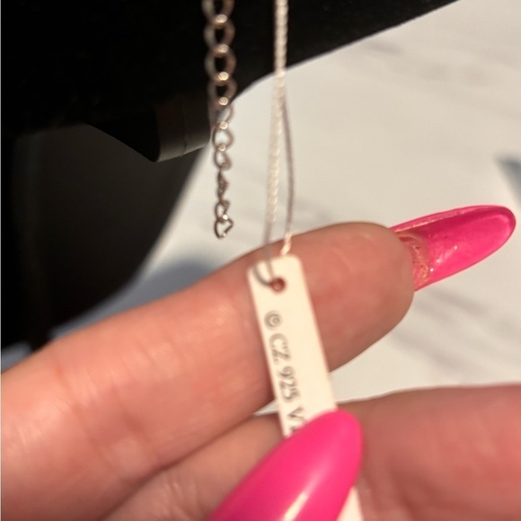 Sterling silver 925 cubic zirconia S initial necklace - Picture 3 of 4